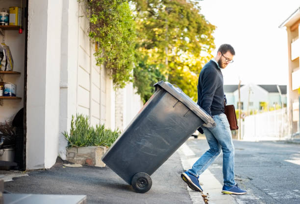 Best Commercial Cleanout Services  in Chapman, KS